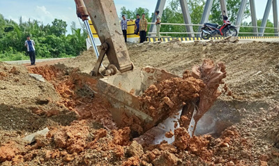 Jembatan Parit 7 Bangko  Dikabarkan Rusak Parah, Ini Kata PUPR Rohil